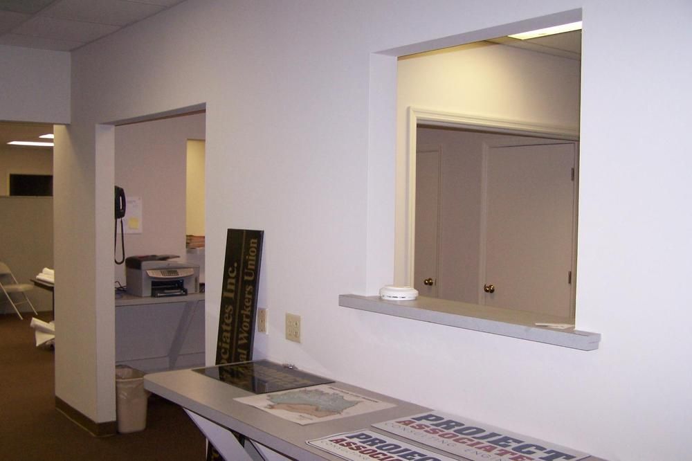 McGhee Tyson Office Plaza: 269 Cusick Rd./186 Airport Plaza, Alcoa, TN 37701